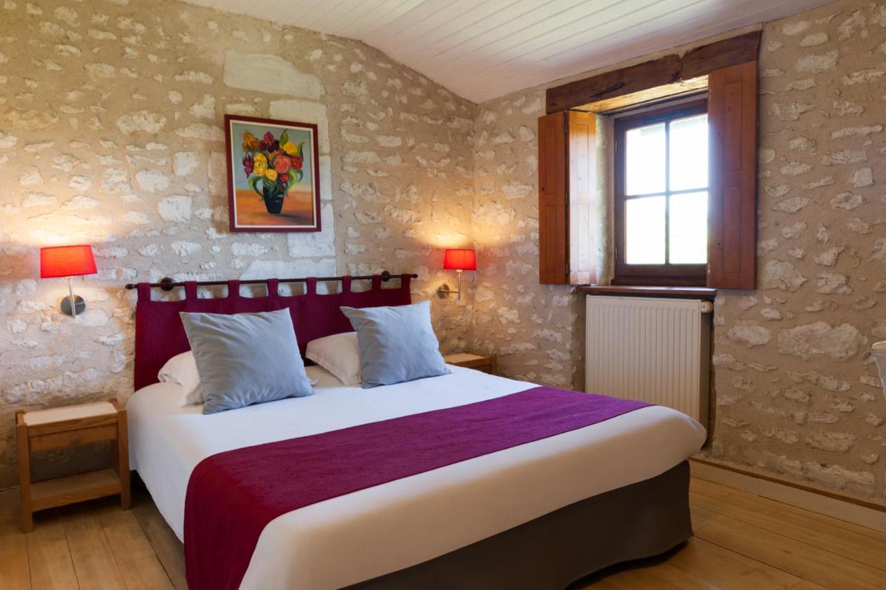 Le Pigeonnier Du Perron Hotel Availles-en-Chatellerault Exteriör bild