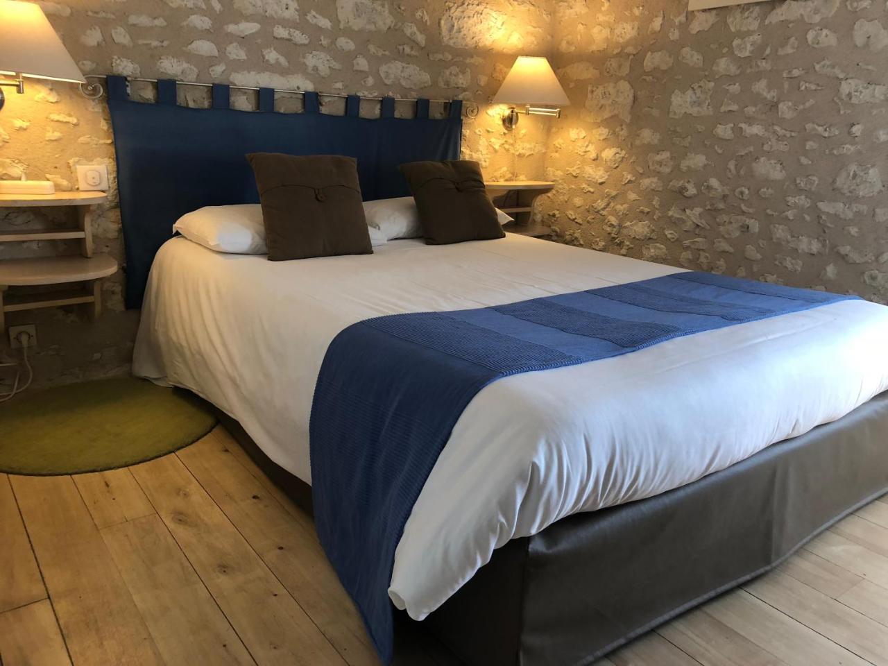 Le Pigeonnier Du Perron Hotel Availles-en-Chatellerault Exteriör bild