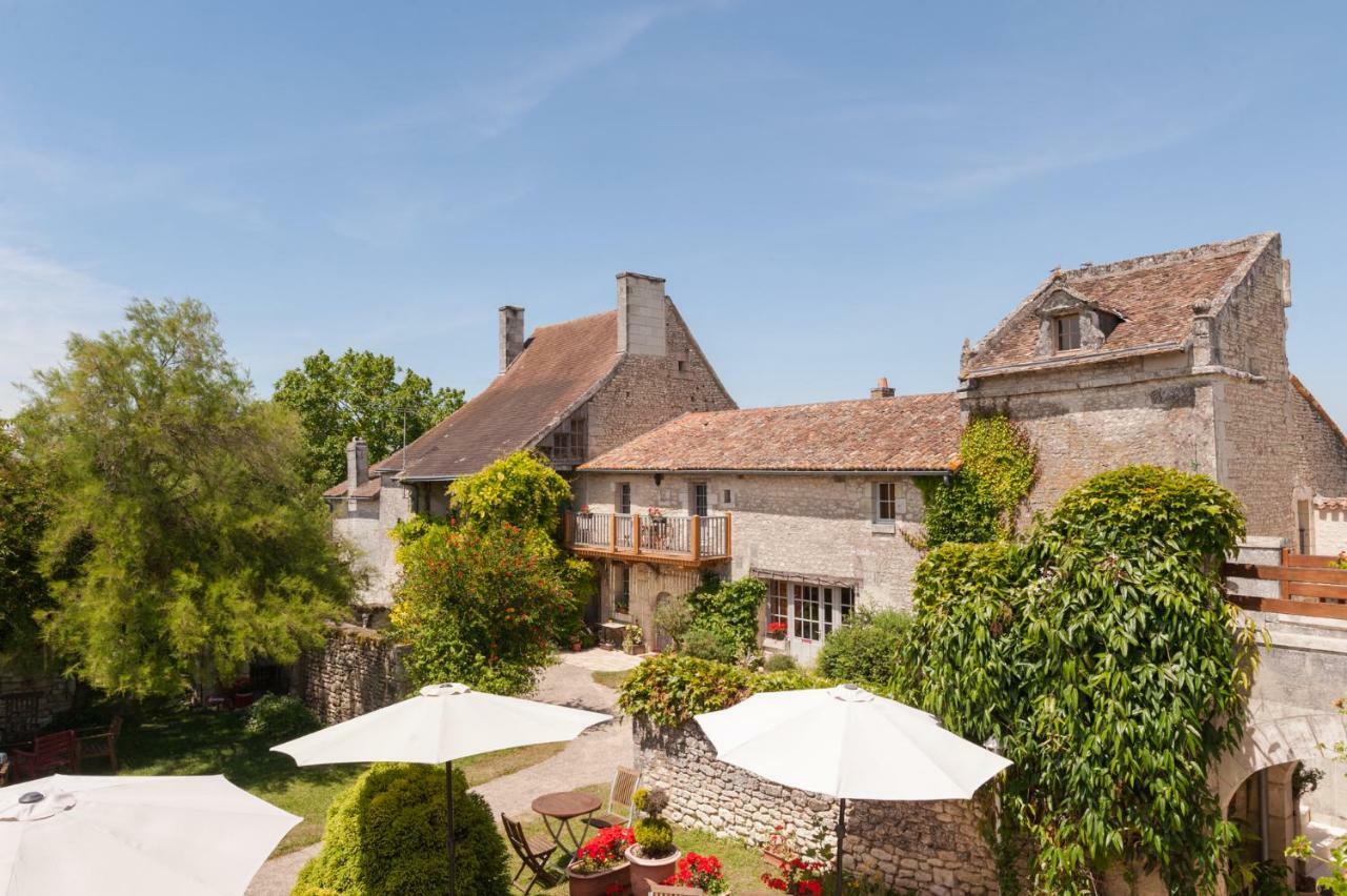 Le Pigeonnier Du Perron Hotel Availles-en-Chatellerault Exteriör bild